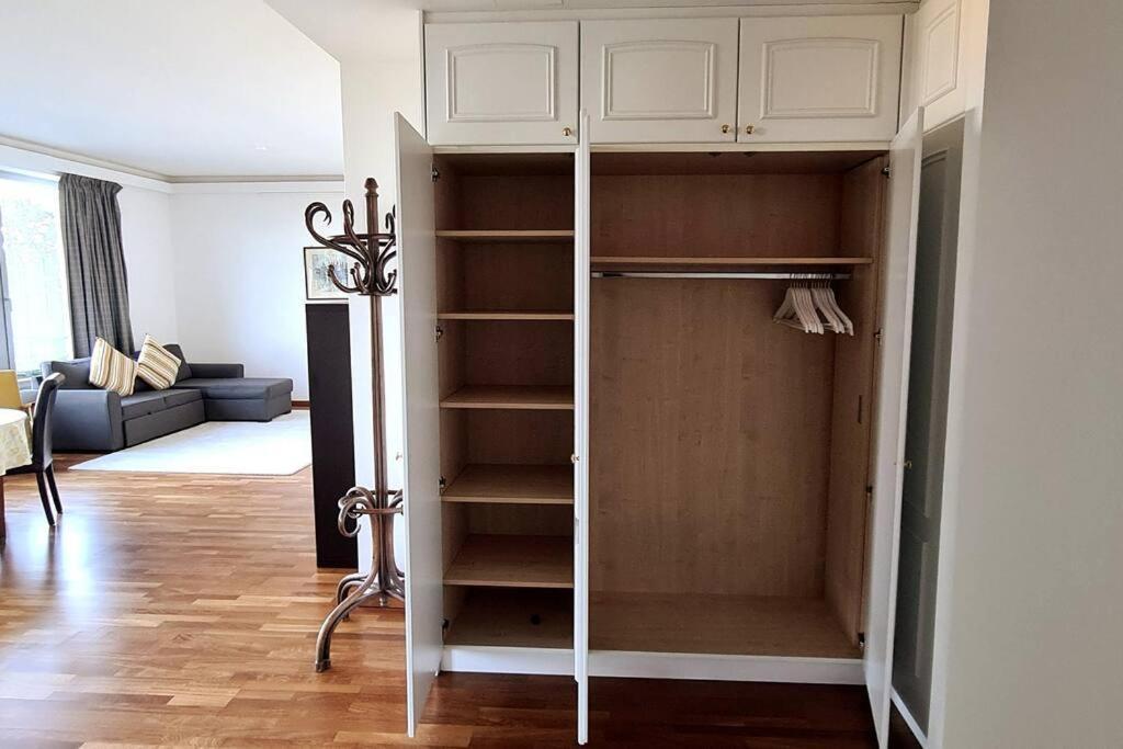 164 M2 Flat With Underground Parking In Lux City Appartement *
